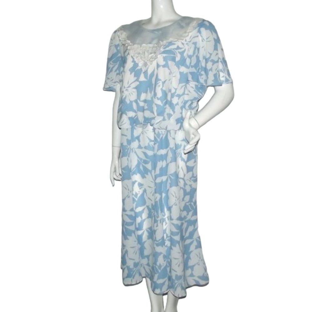 DIANE von FURSTENBERG Dress, XL, Blue/White Floral, VINTAGE, White Lace Bib - Picture 4 of 13